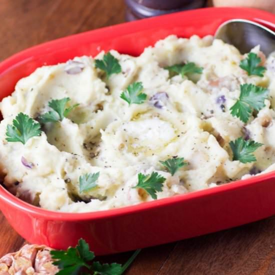Country Style Smashed Garlic Potato - Recipe photo by noshingwiththenolands