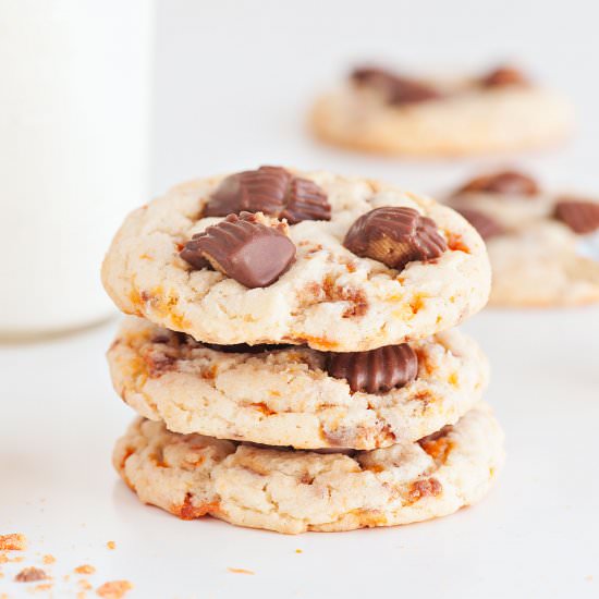 Reese's + Butterfinger Cookies - Recipe photo by lindsayn8