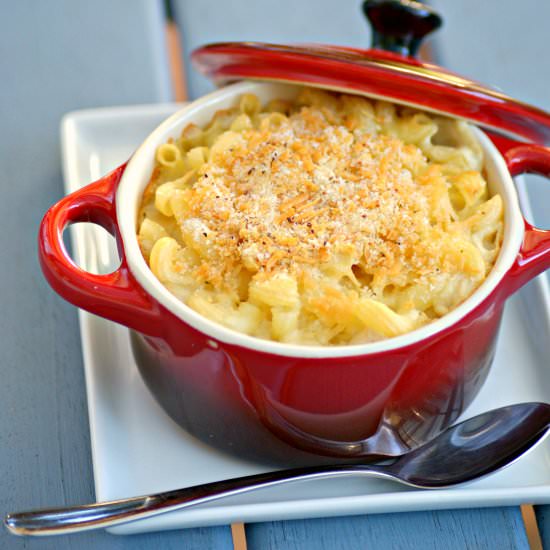The Best Vegan Baked Mac and Cheese - Recipe photo by SouthernInLaw