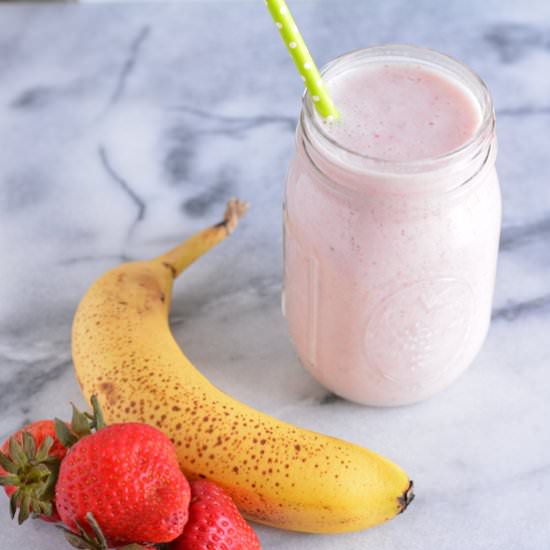 Strawberry Banana Smoothie - Recipe photo by Nourishedsimply