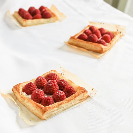 Raspberry Tarts - Recipe photo by EatLikeYouLoveYourself