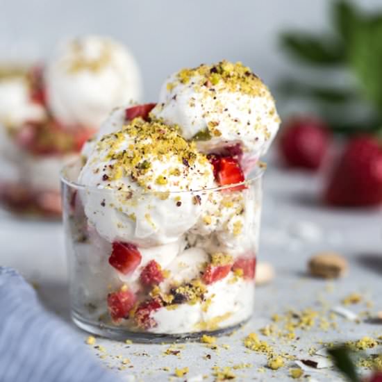Coconut Milk and Cashew Ice Cream - Recipe photo by foolproofliving.com