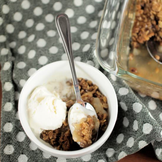 Pear Crisp - Recipe photo by Tramplingrose