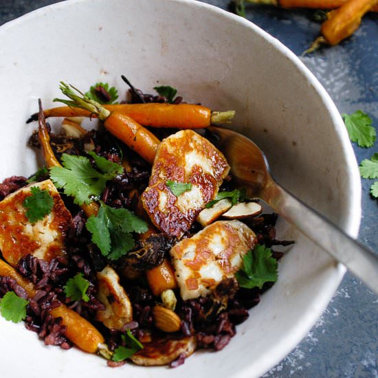 Carrot, Halloumi & Date Salad - Recipe photo by shift nutrition