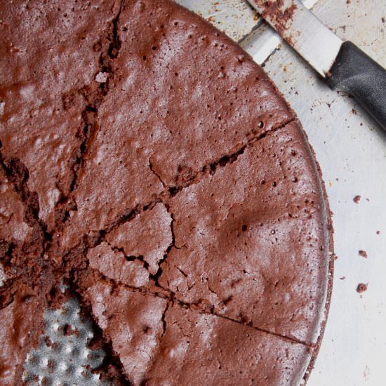 Flourless Chocolate Cake - Recipe photo by The Desserted Girl