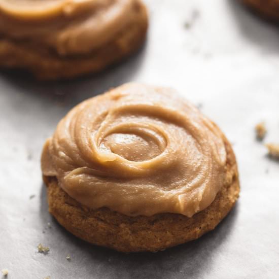Pumpkin Cookie Brown Sugar Frosting - Recipe photo by CremedelaCrumb