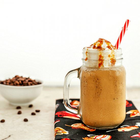 Vanilla Caramel Frappuccino - Recipe photo by beautyandthefoodie