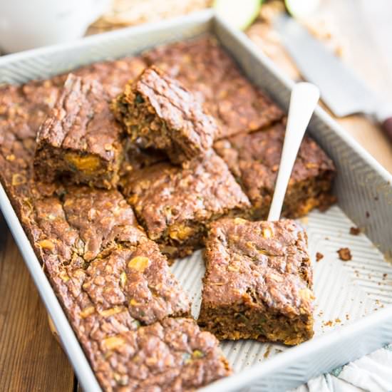ZUCCHINI CAKE - Recipe photo by The Healthy Foodie