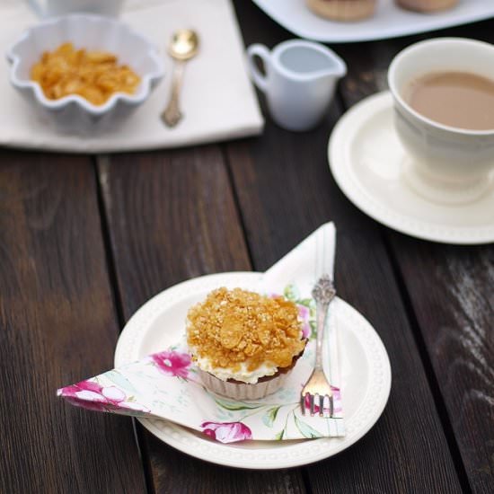 Cupcakes with carmelized cornflakes - Recipe photo by mania179