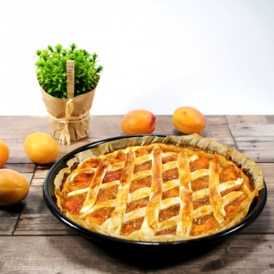 Quick Apricot and Thyme Pie - Recipe photo by Feuer und Flamme