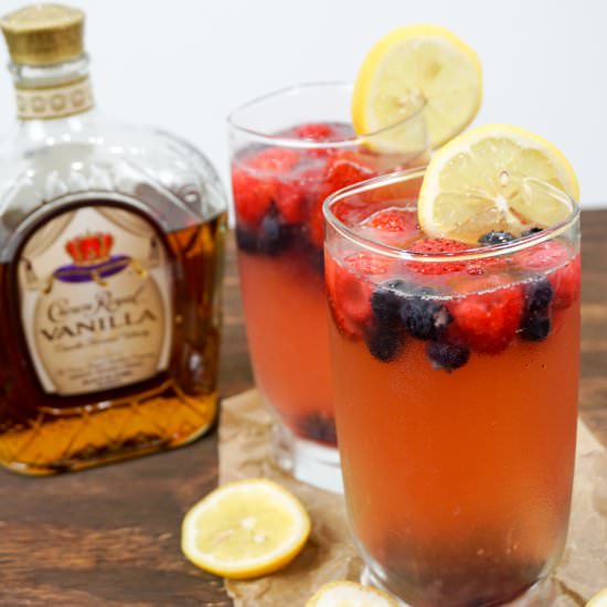 Crown Vanilla Mixed Berry Lemonade - Recipe photo by merci_britte