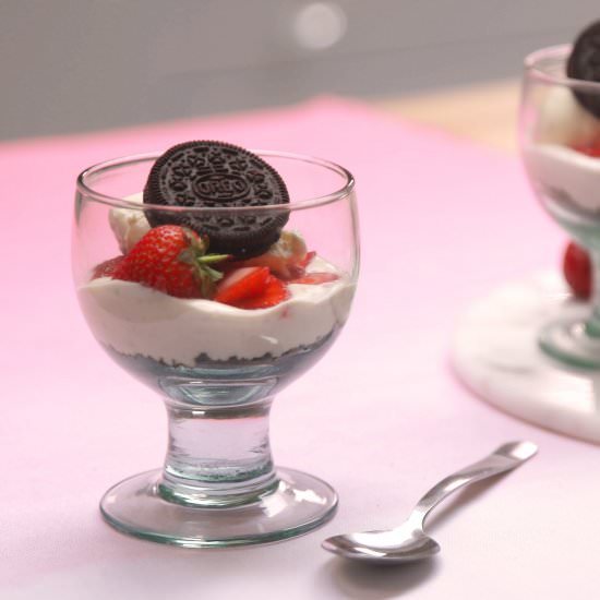 Strawberry Cheesecake Oreo Parfait - Recipe photo by MeccaGBC