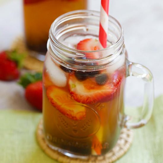Strawberry Green Tea with Boba - Recipe photo by rasamalaysia