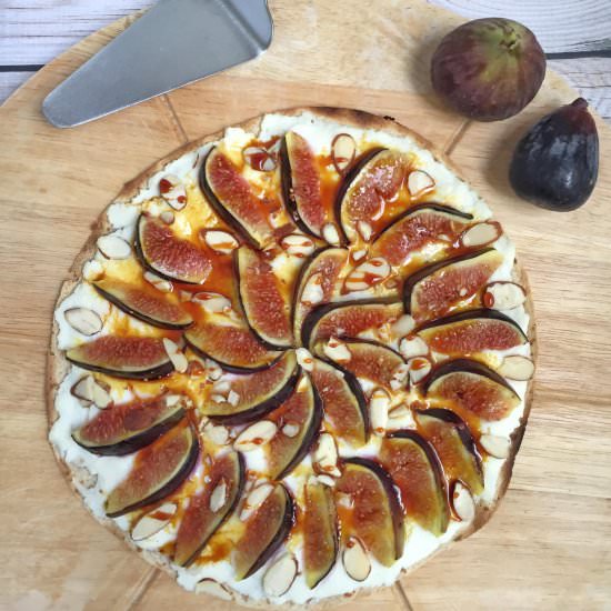 Fig Ricotta and Almond Pizza - Recipe photo by LaurenPincusRD