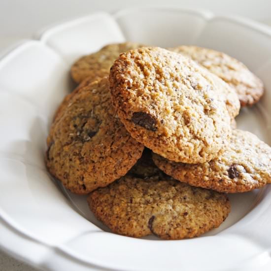 Hazelnut Flourless Cookies - Recipe photo by cakeletsanddoilies