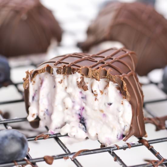 Blueberry Cream Cheese Truffles - Recipe photo by veggiebalance
