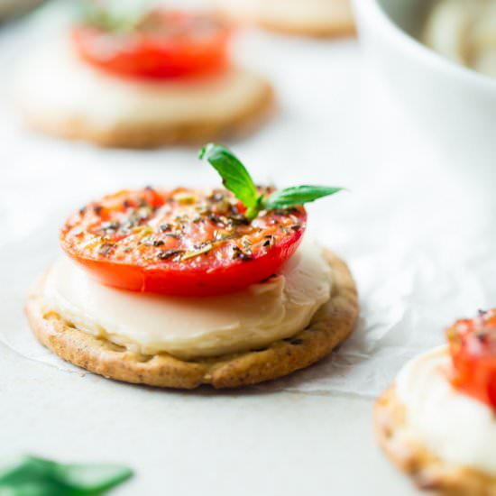 5 Ingredient Pizza Bites - Recipe photo by foodfaithfitness