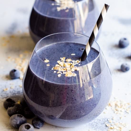 Blueberry Protein Smoothie - Recipe photo by ifoodreal