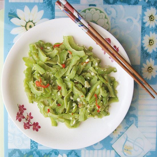 Garlic Bittermelon Stir-Fry - Recipe photo by escapetofood