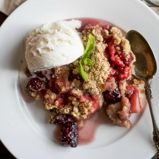 Very Banana Berry Crumble - Recipe photo by joyfulhealthyeats