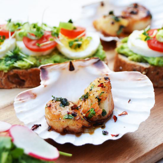 Pan seared scallops with Lime - Recipe photo by elabellaworld