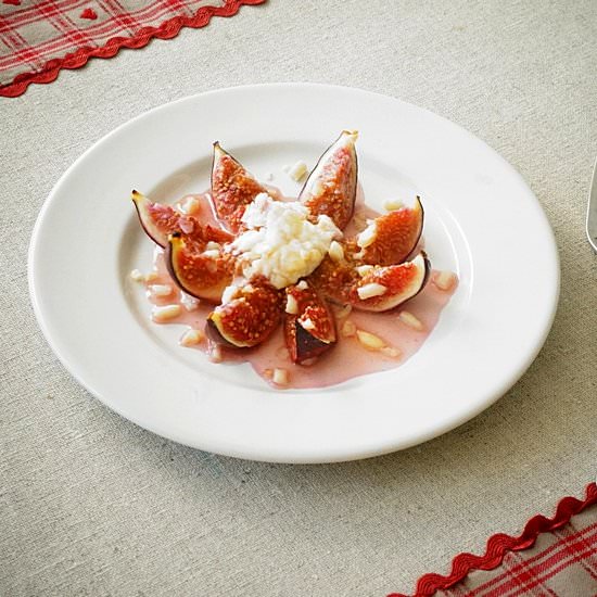 Roasted figs with goat cheese - Recipe photo by lacuisinedesimona