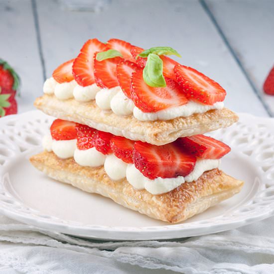 Strawberry Mille-feuille - Recipe photo by ohmydish