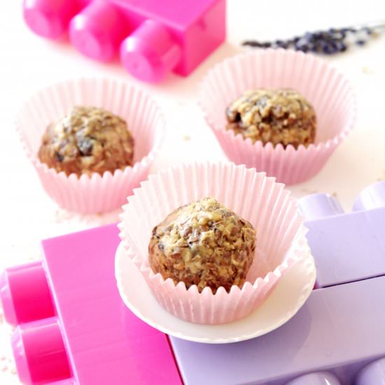 Energy Bites - Recipe photo by GlitterandBubbles
