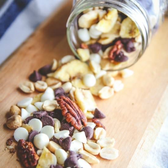 Banana Chip Trail Mix - Recipe photo by Sweetphi