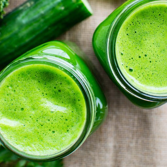 Detoxifying Green Juice - Recipe photo by Wellness with Taryn