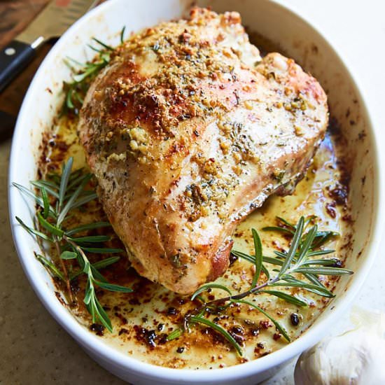 garlic butter roasted turkey breast - Recipe photo by cravingtasty