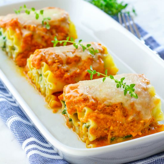 Creamy Herb Pumpkin Lasagna Rolls - Recipe photo by zenandspice