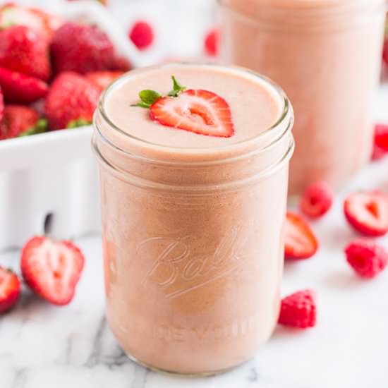 Peanut Butter Protein Smoothie - Recipe photo by Get Inspired Everyday