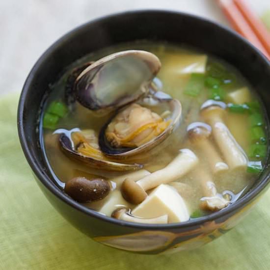 Asari Miso Soup Miso Soup w/ Clams - Recipe photo by rasamalaysia