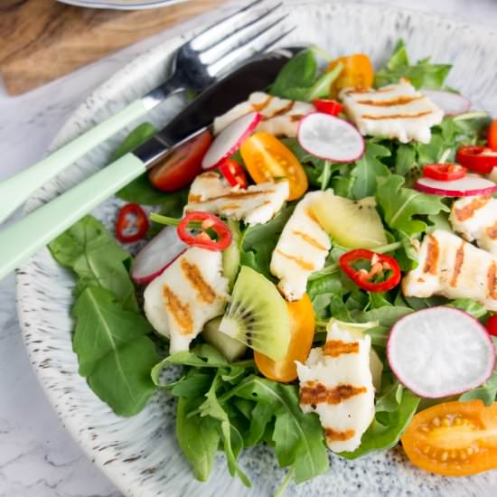 Halloumi & Kiwifruit Summer Salad - Recipe photo by kirstywats