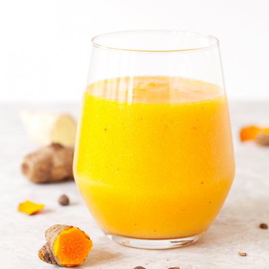 Tropical Turmeric Smoothie - Recipe photo by littlesugarsnaps