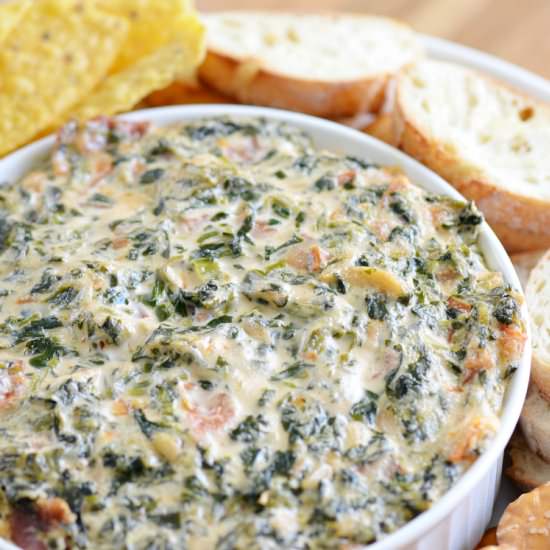 Hot Bacon Spinach Dip - Recipe photo by FindingZest