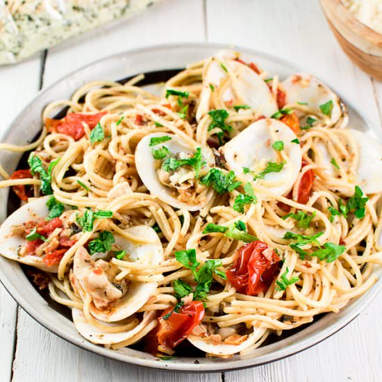 Spaghetti Alle Vongole - Recipe photo by Chefjar