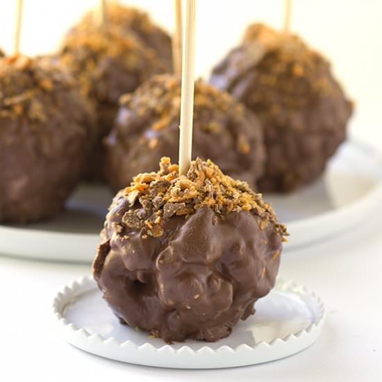 Peanut Butter Popcorn Balls - Recipe photo by mmirnanda