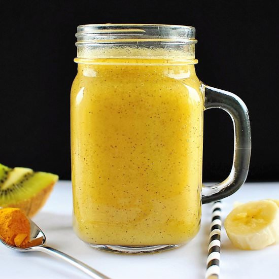 Super kiwifruit smoothie - Recipe photo by thatsrealyummy