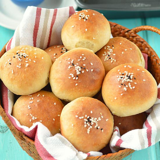 Homemade Mini Burger Buns - Recipe photo by ruchiskitchen