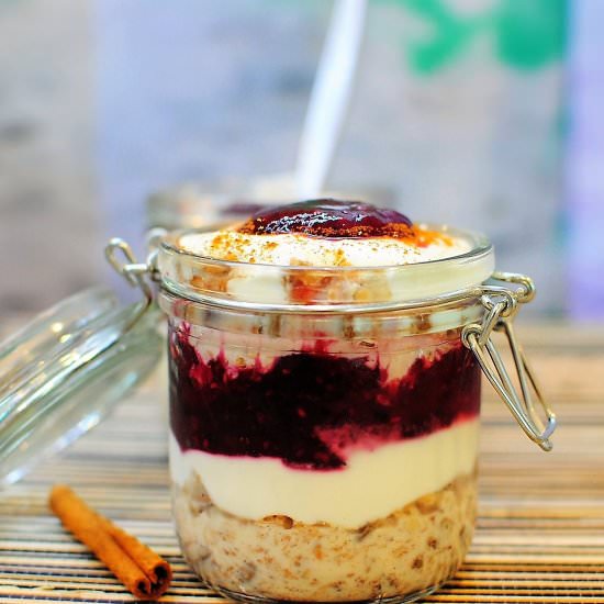 Overnight Oats Berry Parfait - Recipe photo by thatsrealyummy