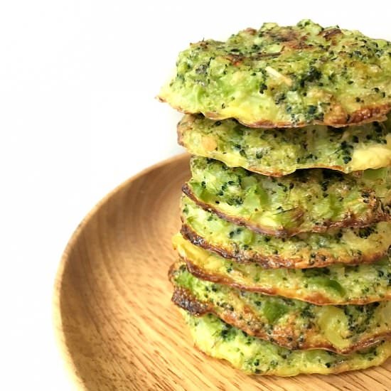 Baked Broccoli Parmesan Patties - Recipe photo by Sherbakes
