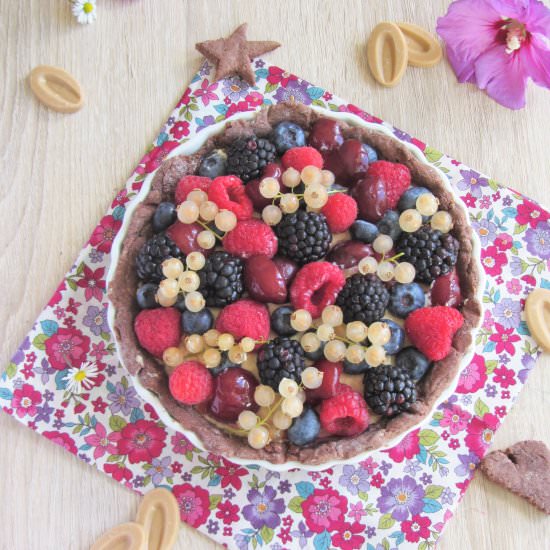 Dulcey Mousse Pie with Red Berries - Recipe photo by Iletaitunerecette