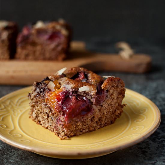 nut butter cake with summer fluits - Recipe photo by zielonysrodek