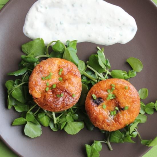 Steak and Red Onion Muffins - Recipe photo by SlowThe CookDown