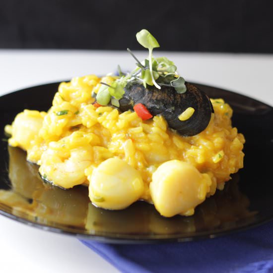 Saffron Seafood Risotto - Recipe photo by tastesspicy