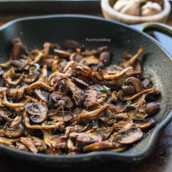 Garlic Roasted Mushrooms - Recipe photo by purefoodsblog