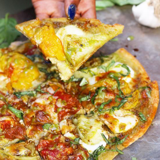Heirloom Tomato & Pesto Flat Bread - Recipe photo by evseats