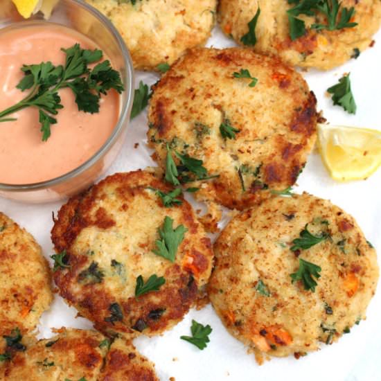 Homemade Crab Cakes - Recipe photo by SweetiePieAndCupcakes